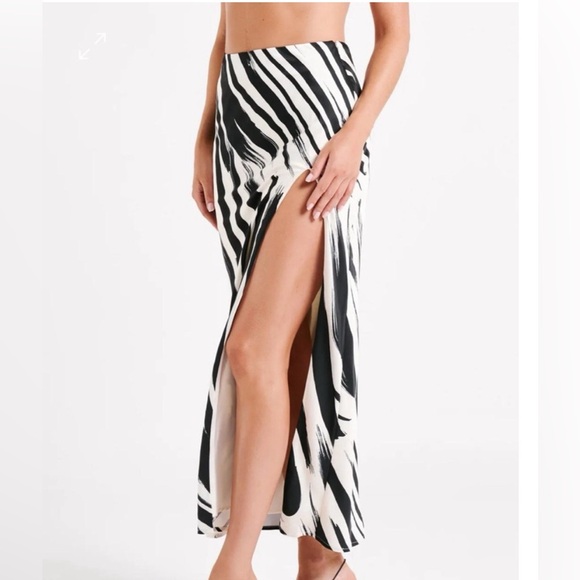 MESHKI RITA MAXI SKIRT - Picture 5 of 5